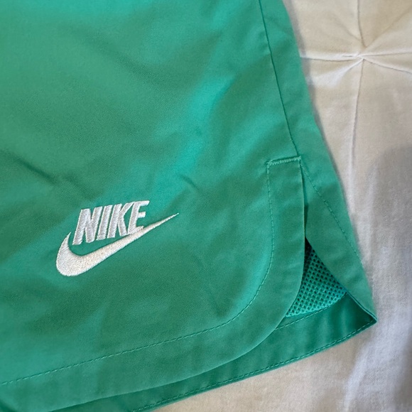 Nike Men’s Shorts- Size S- Green NWT - Picture 5 of 5
